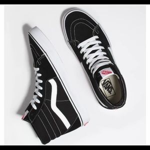 Vans hi top skate shoes worn once